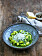 Bjud på gnocchi med hemgjord pesto