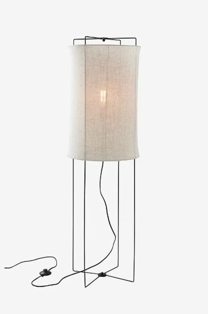 golvlampa i linne