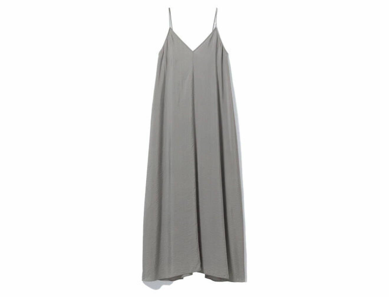 grå klänning i lång modell med luftig passform gjord i viskos från Weekday