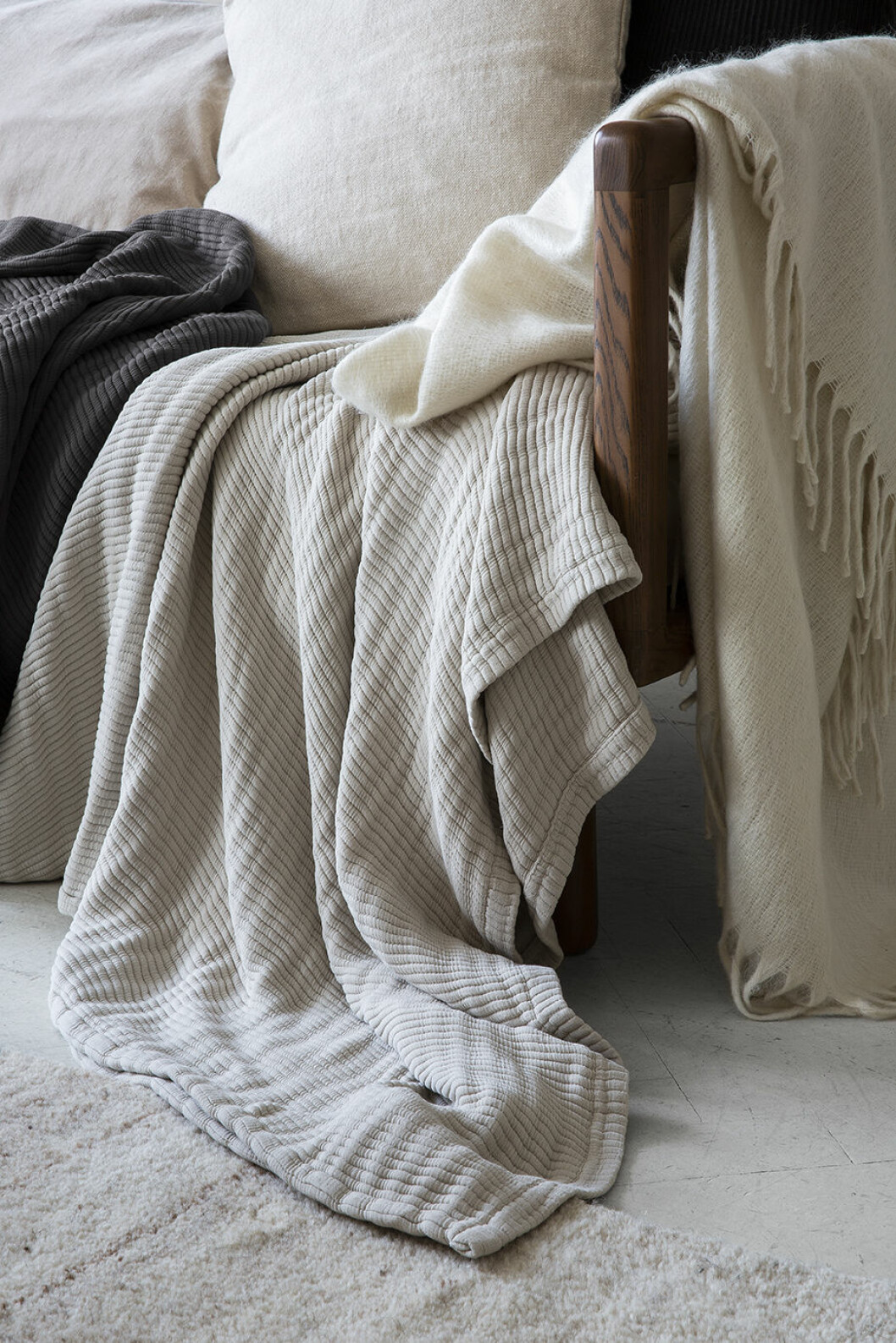 Plädar från nya Granit-kollektionen Muted tones