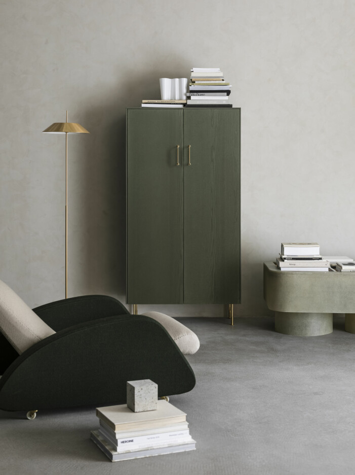 Addera grönt i hemmet! <span class=" italic" data-lab-italic_desktop="italic">Willow Wood </span>är en befintlig färg sedan tidigare, men syns här på den nya släta träluckan <span class=" italic" data-lab-italic_desktop="italic">Plain</span>. Gröna luckor hos Superfront 2021