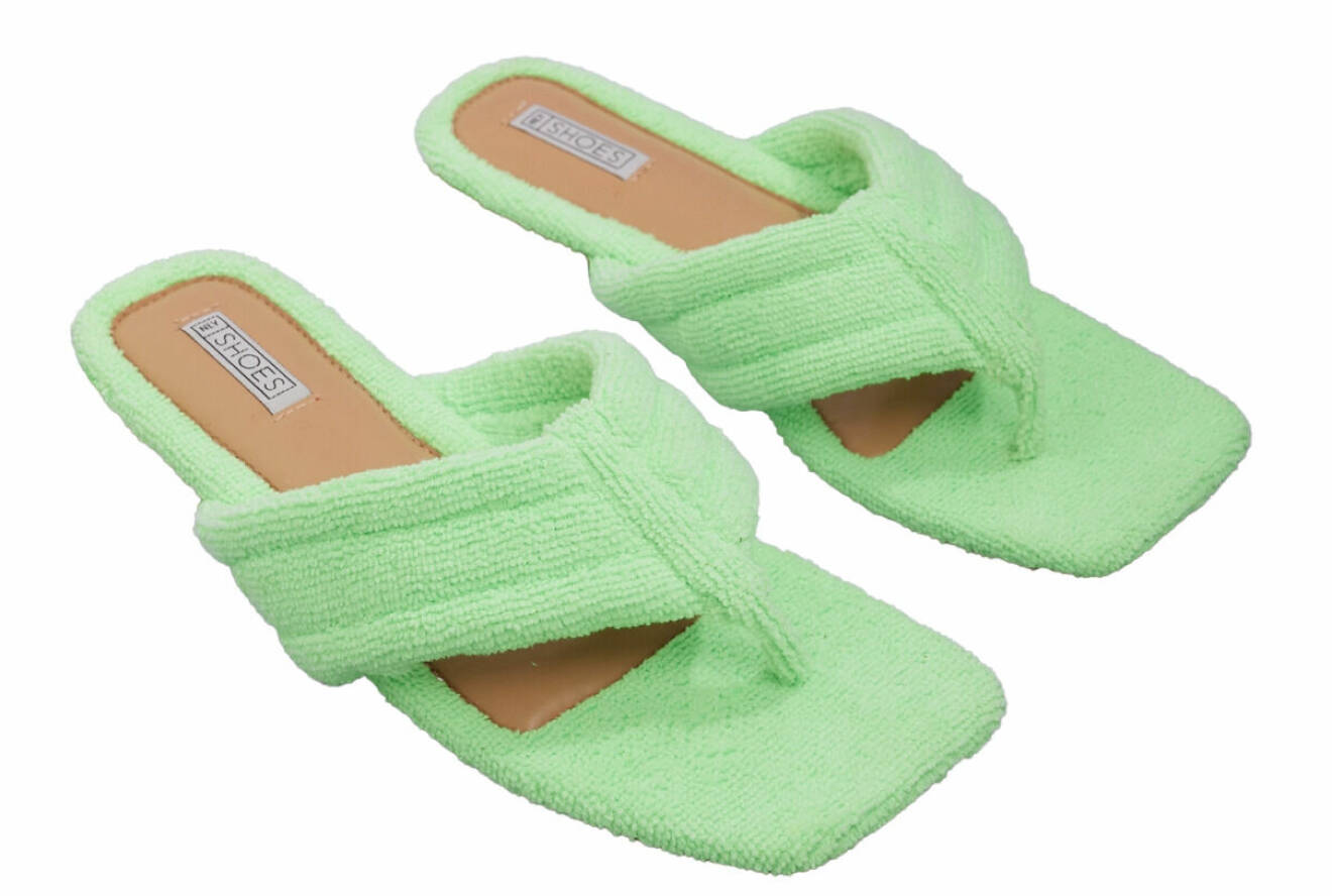 gröna sandaler