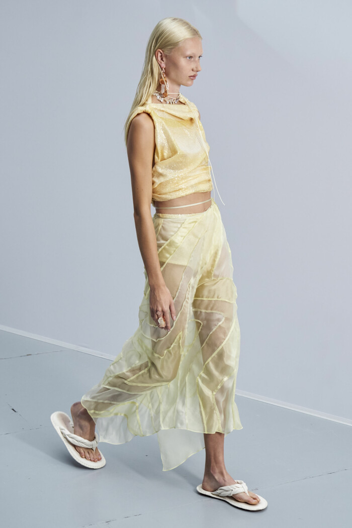 Acne Studios. gul look acne studios.
