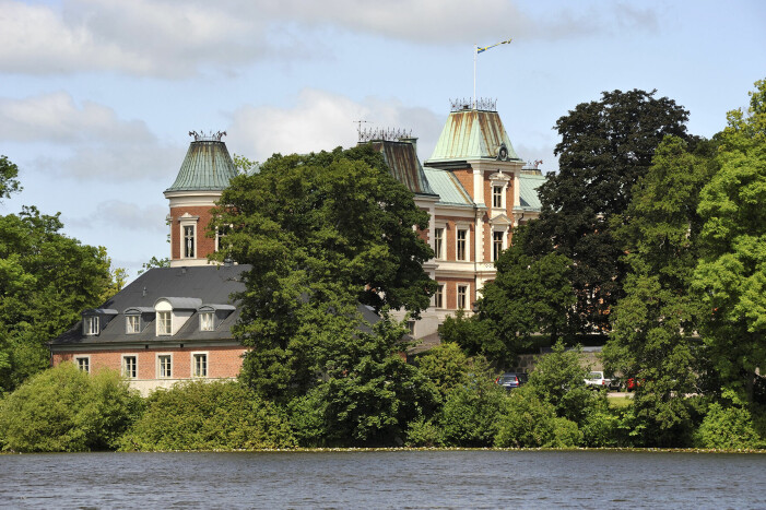Vem drömmer inte om att sova gott på ett slott, med sjöutsikt? På Häckeberga slott i Skåne är allt uttänkt i minsta detalj.