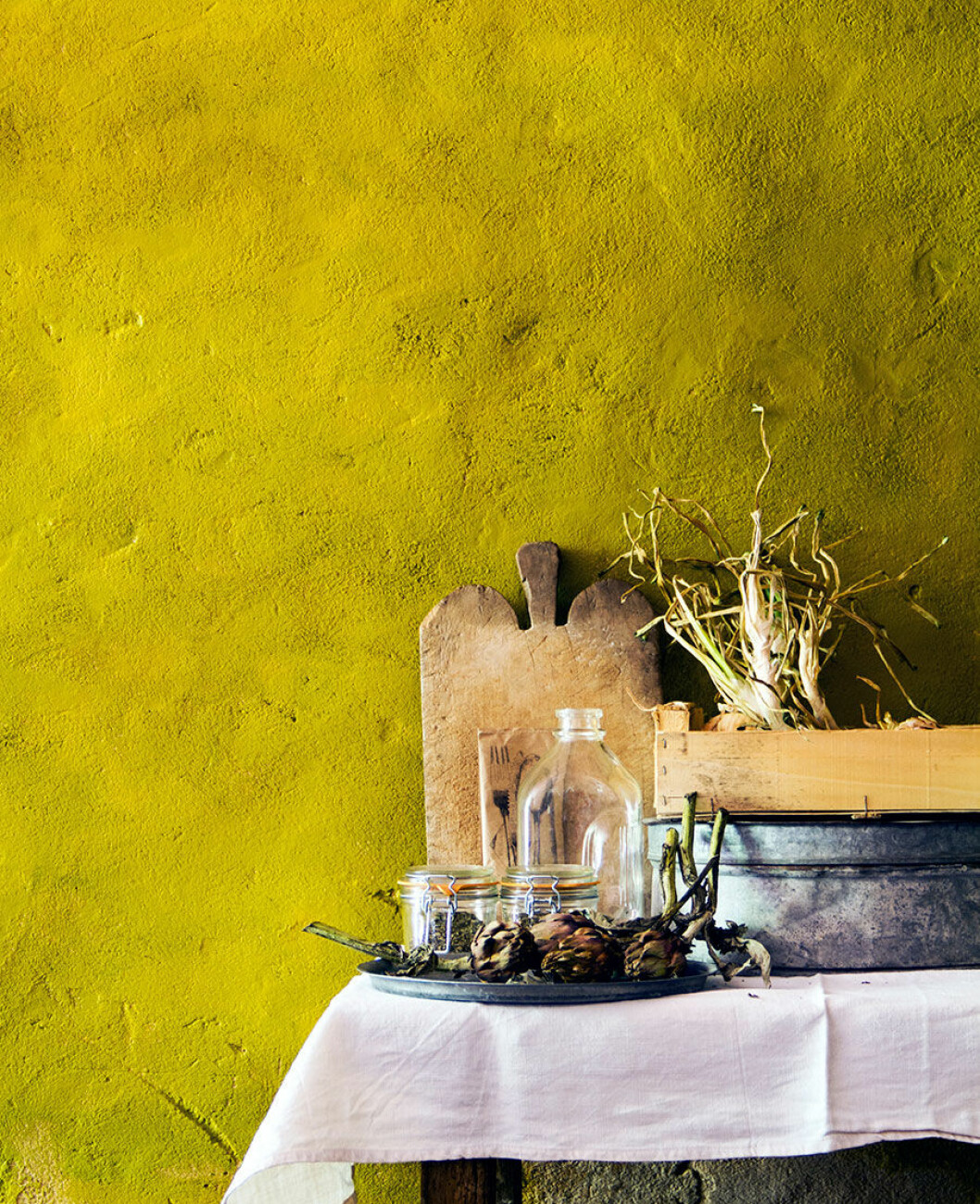 hans_blomquist_yellow_wall
