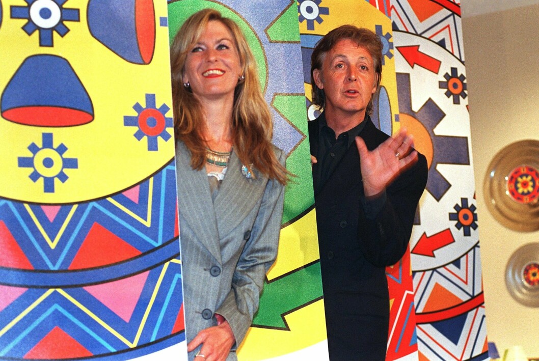 Sent 90-tal. Paul McCartney har stöttat Heathers karriärval genom att under åren medverka vid lanseringarna av hennes egendesignade mönster och heminredning. heather och paul mccartney
