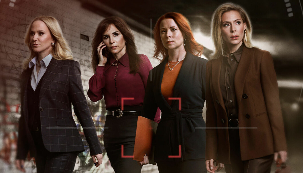 Alexandra Rapaport, Julia Dufvenius, Anja Lundqvist och Eva Röse spelar advokater i Heder. Heder säsong 2