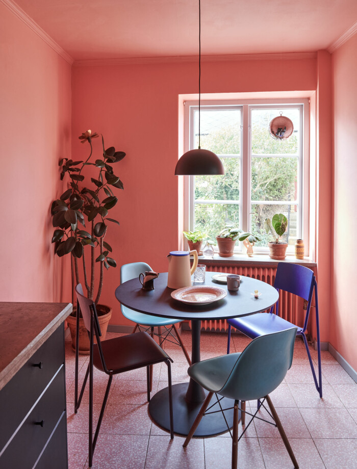 Hemma hos Camilla och Karl i Råå Elle Decoration matplats köket