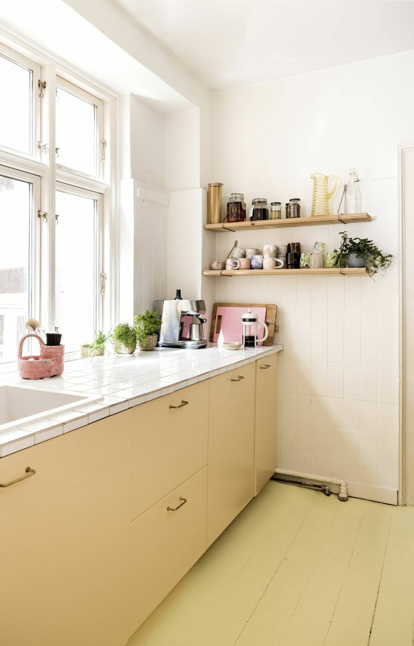 Hemma hos Jasmin Gabay Elle Decoration kitchen