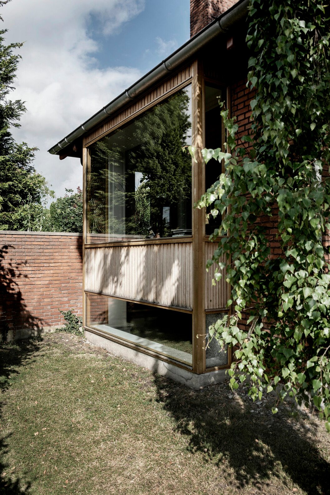 När Kirstine och maken Morten köpte huset i Hellerup 2011 var det viktigt för dem att respektera husets stil och anda.