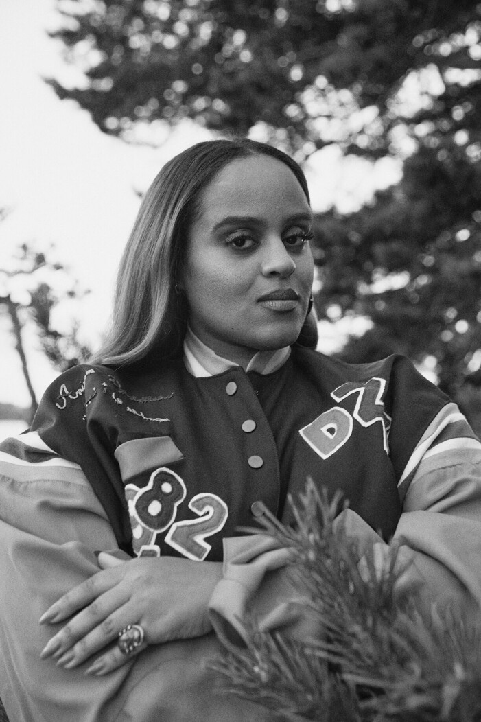 Seinabo Sey, 32, spelar på Popaganda 26–27 augusti och släpper sitt nästa album i höst. ”Jag ville göra en Destiny’s Child-skiva som låter som en Bon Iver-skiva.” Porträtt av Frida Marklund, styling Emelie Eriksson. Seinabo Sey, 32, spelar på Popaganda 26–27 augusti och släpper sitt nästa album i höst.