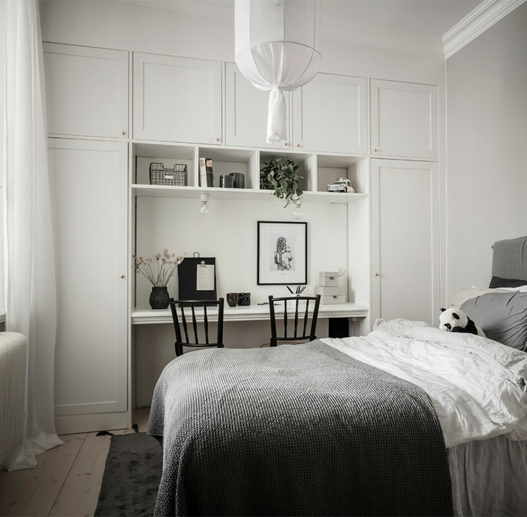 Foto: Anders Bergstedt Styling: <a href="https://www.instagram.com/evaliah_deco/" target="_blank" rel="noopener">@evaliah_deco</a> för Entrance mäkleri/mäklare: Jessica Fridstedt platsbyggt hemmakontor för två