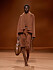 Hermès AW23 brun look med halsduk.