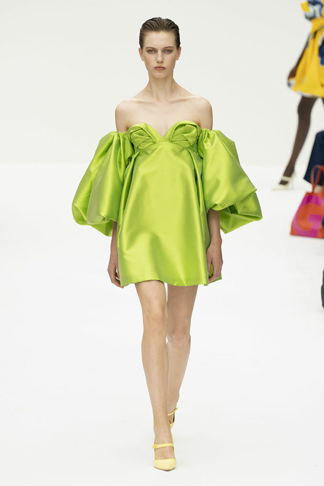 Carolina Herrera SS20. grön klänning från Carolina Herrera SS20.