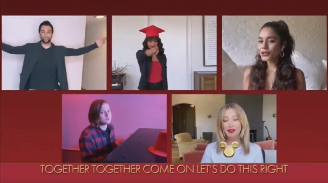 Nästan hela gänget från <em>High School Musical</em> rev av låten <em>We’re All in This Together</em>. Foto: Youtube. High School Musical reunion på Zoom