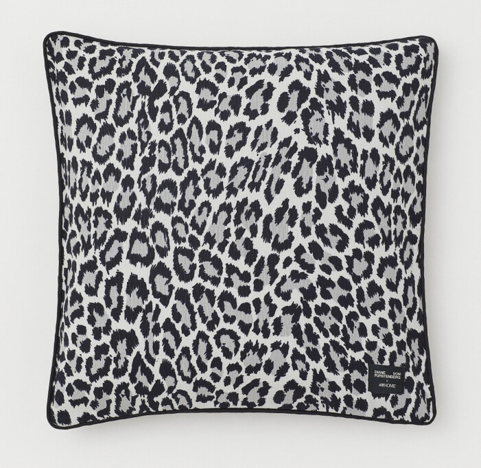 Hm home x Diane von Furstenberg leopardmönstrad kudde