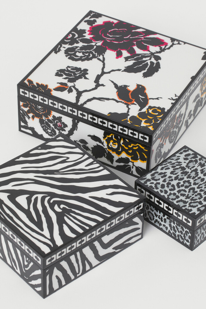 H&M home x Diane von Furstenberg tre skrin i lackat trä