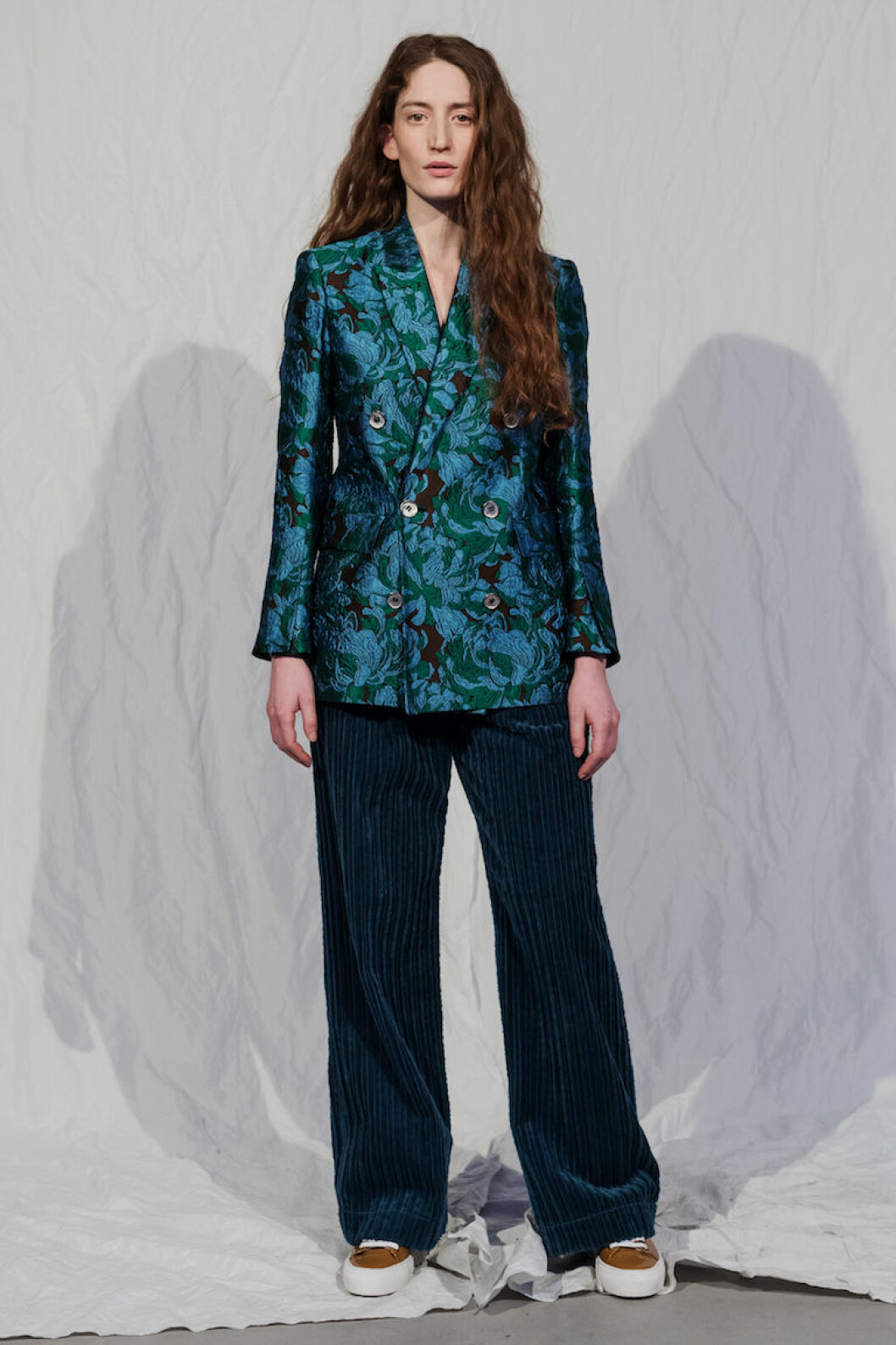 HOPE AW18 Mönstrad kavaj i blått och grönt från HOPE AW18.