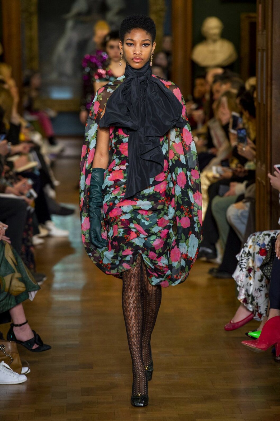 Erdem Erdem hosttrender 2019