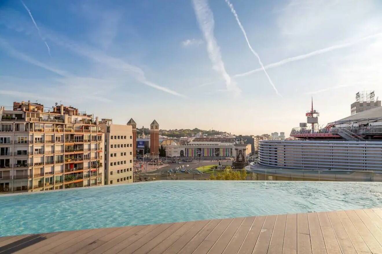 hotell i Barcelona med pool som har fin utsikt B-Hotel