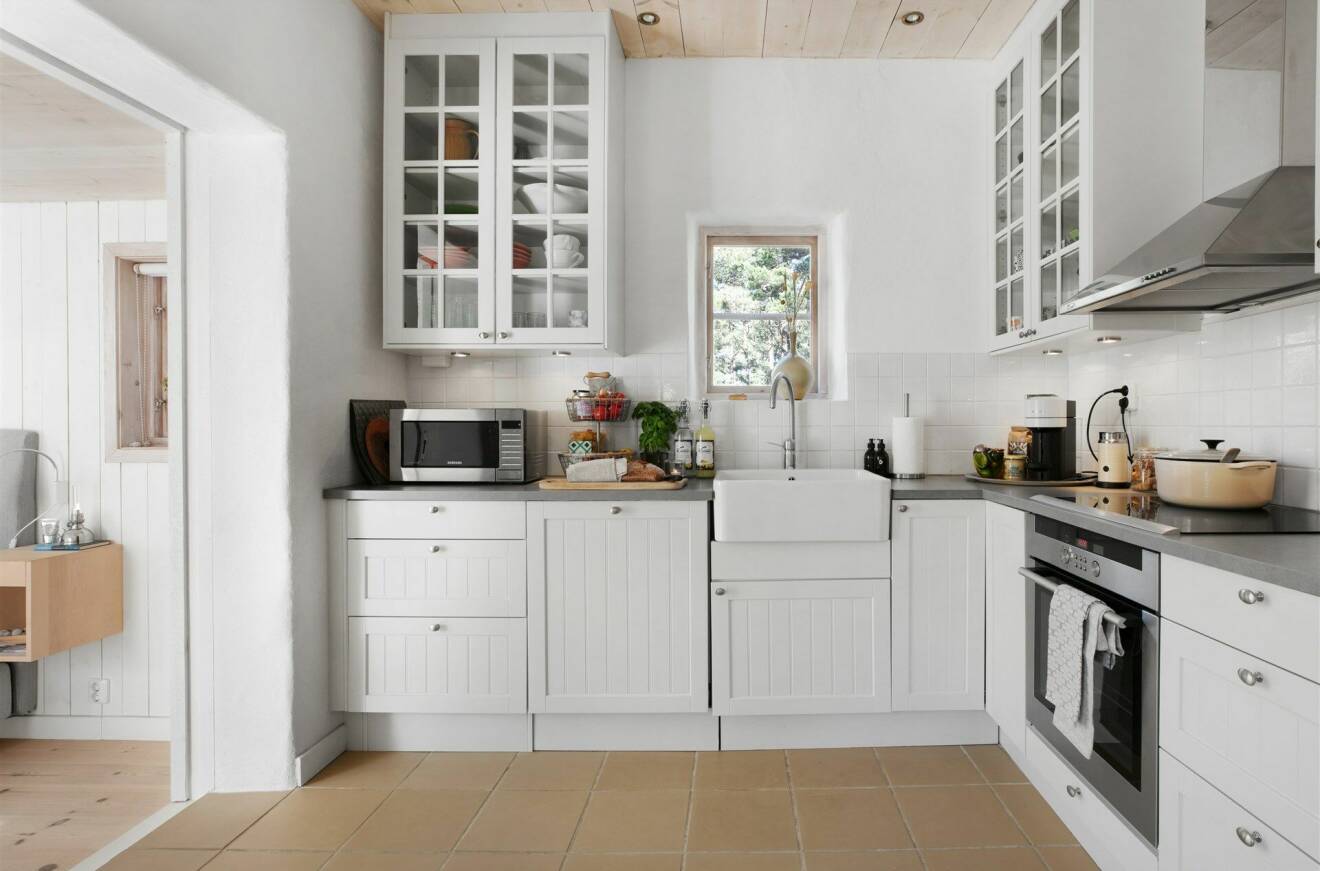 Hus till salu på Gotland vitt kök
