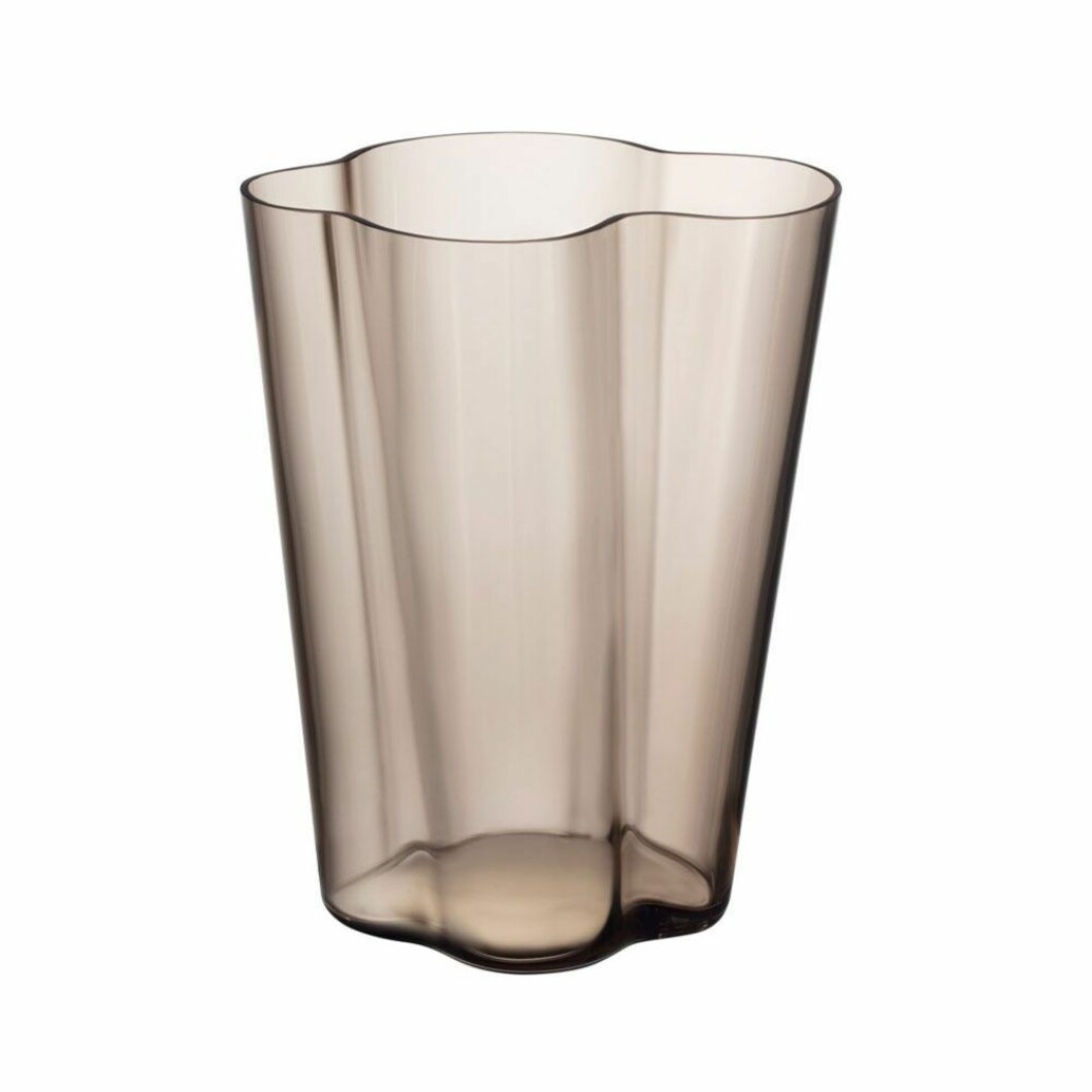 Den ståtliga Aalto-vasen från Iittalas serie Linen.