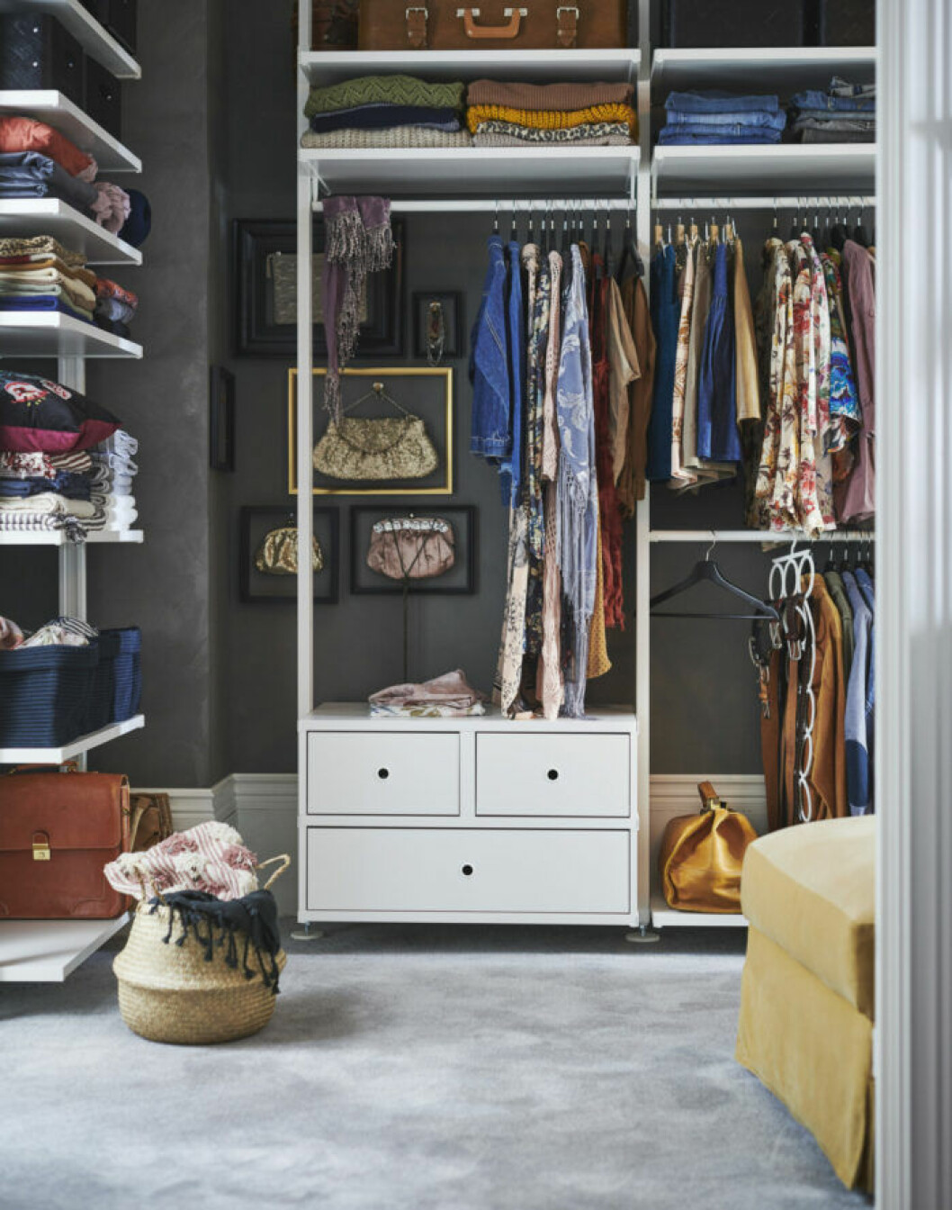 Walk in closet i Ikea-katalogen våren 2019