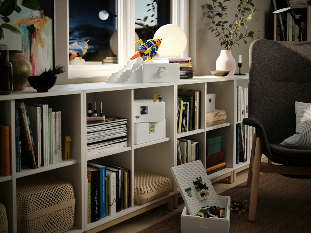 Ikea Lego samarbete bygglek klossar hylla vardgsrum