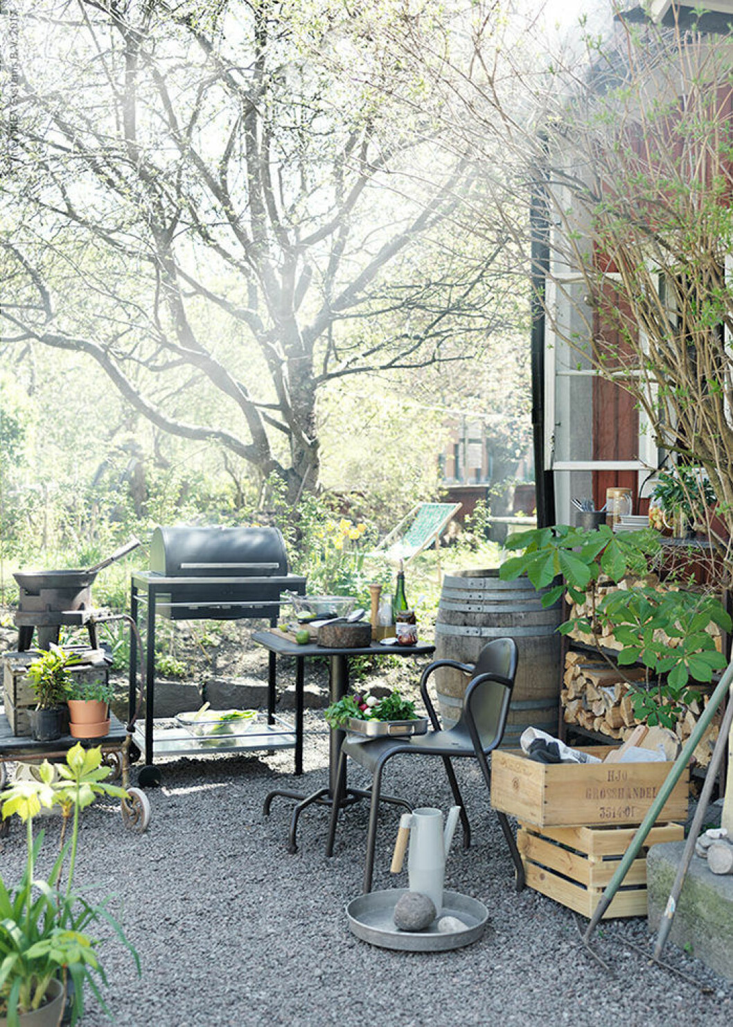 Foto: Petra Bindel för <a href="http://livethemma.ikea.se/basta-koket-ar-utomhus/" target="_blank" rel="noopener">Ikea Livet Hemma</a> Rama in ditt kök.
