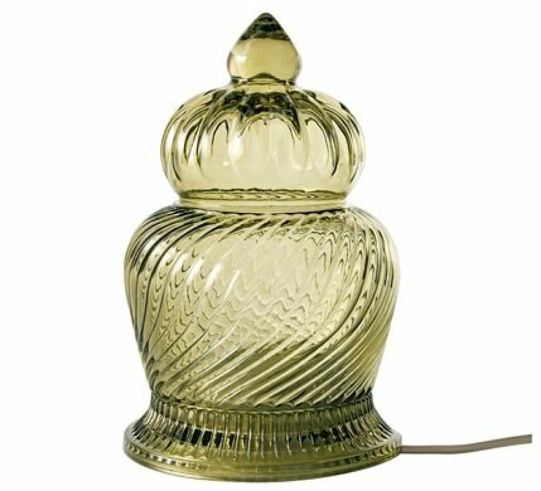 Ikea-Varbo-Nymo-bordslampa
