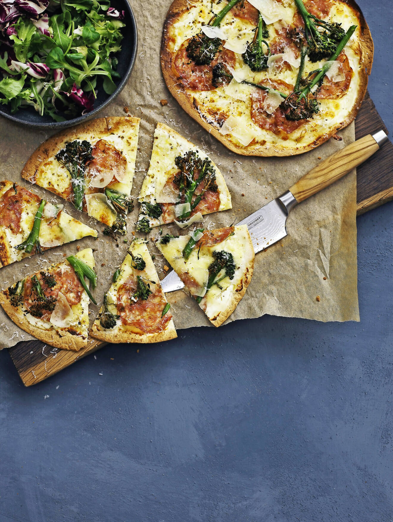 Tortillapizza är en riktig räddare i nöden – toppa med det du gillar