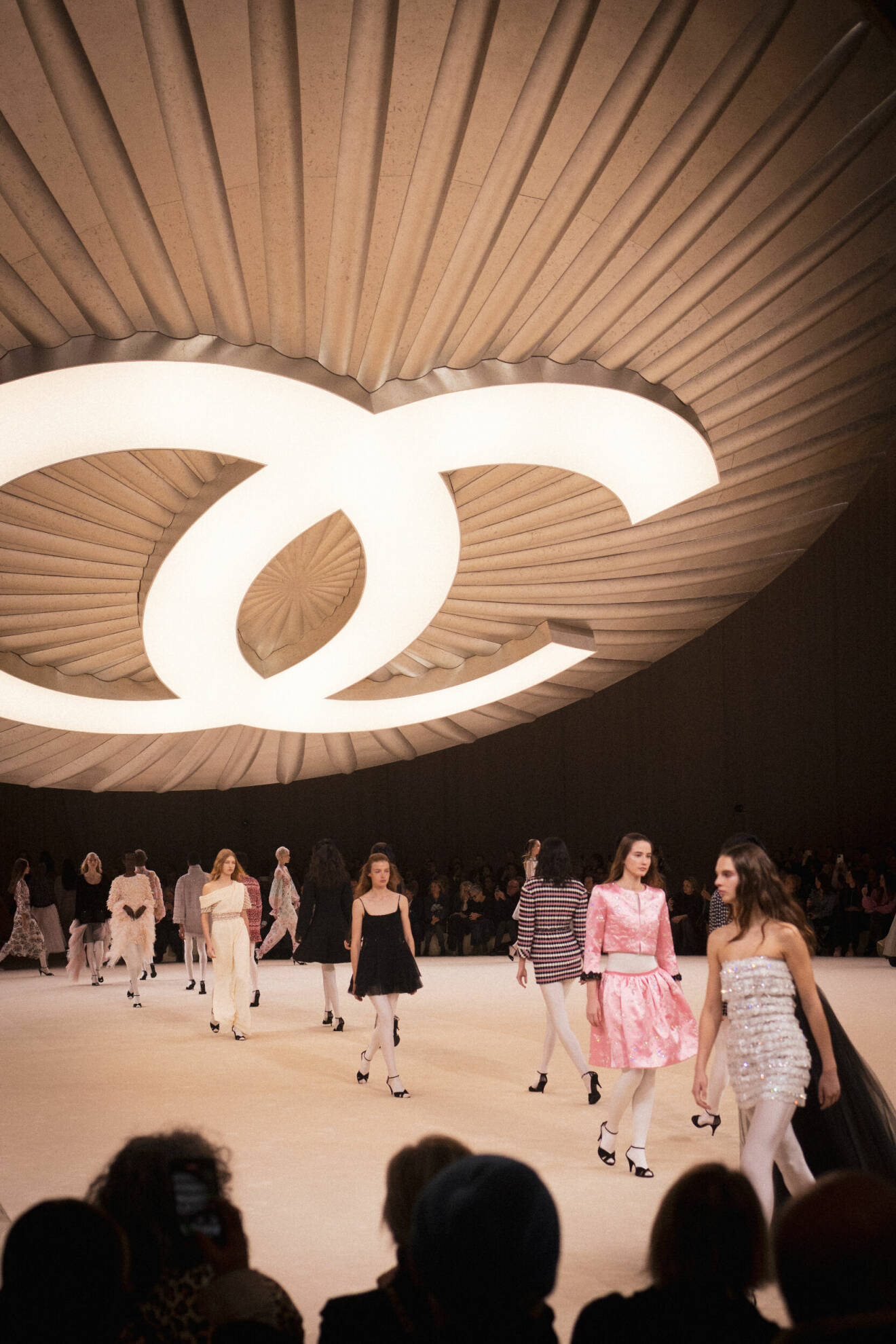 Chanel haute couture visning – en hyllning till Gabrielle Chanels designfilosofi