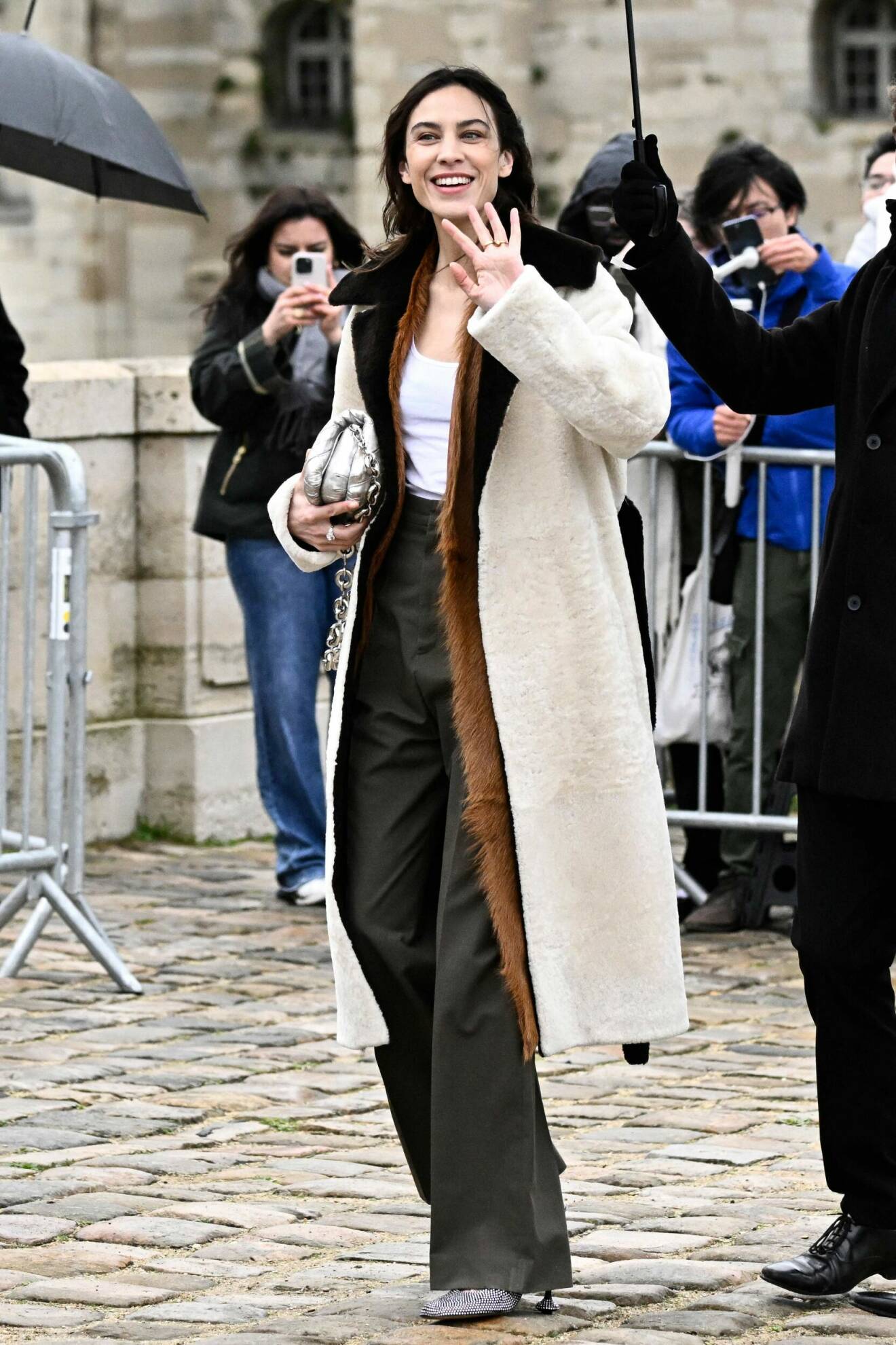 Alexa Chung på Paris Fashion Week