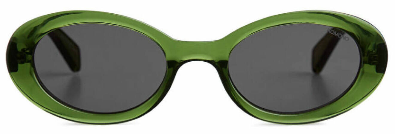 Solglasögon trender 2024 – ovala gröna bågar