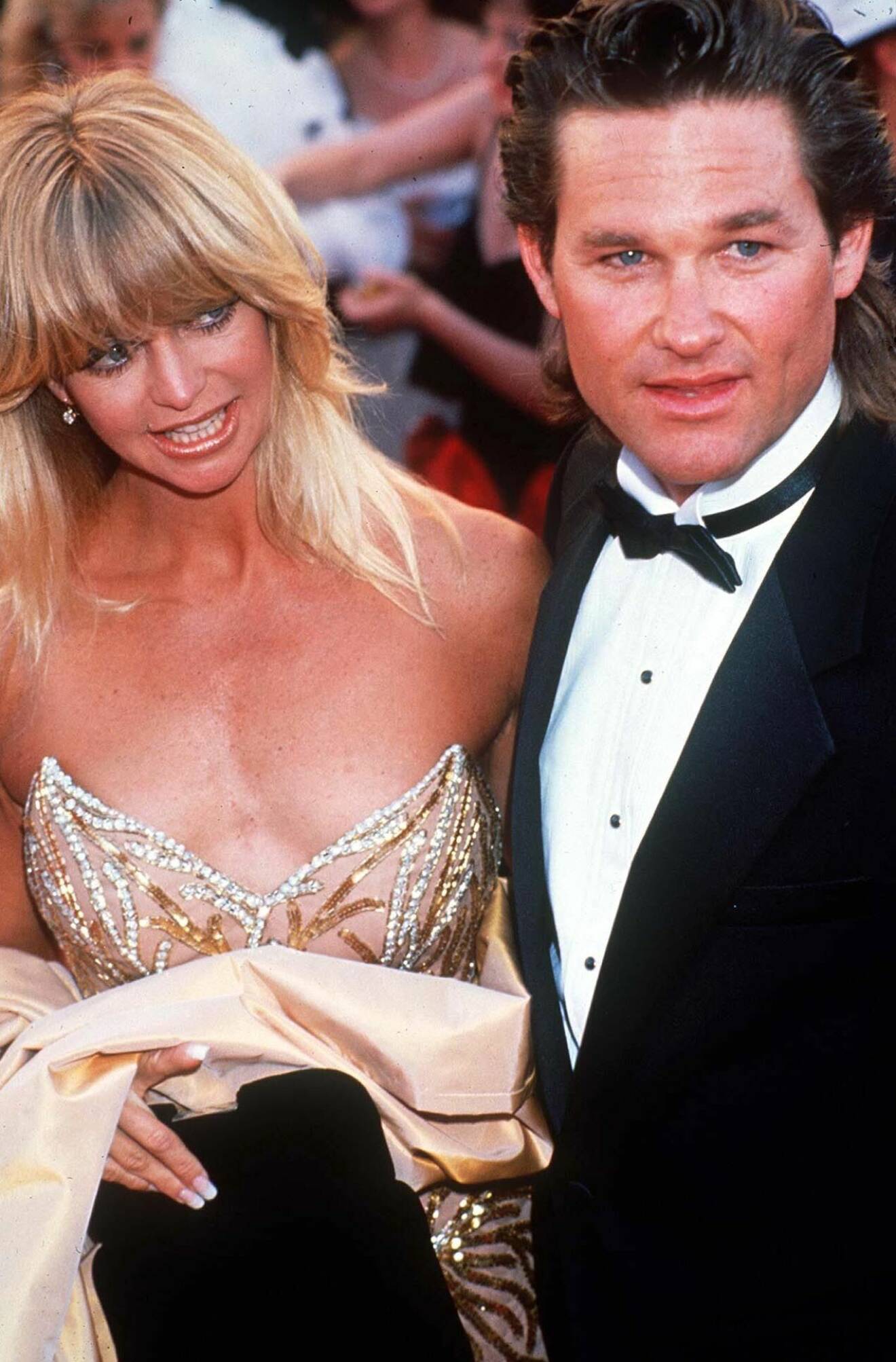 Goldie Hawns bästa stilögonblick – Oscarsgalan 1989 guldklänning