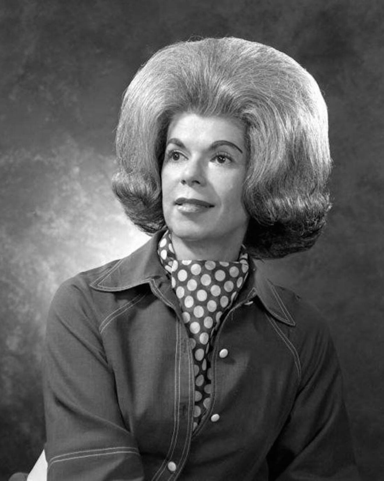 awkward-family-1960s-woman-portrait-big-hair-funny