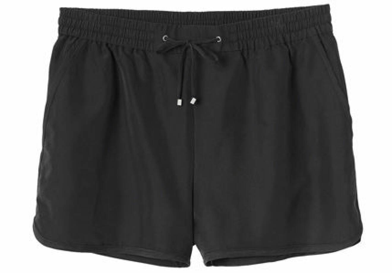 7. Shorts, 150 kr, Monki