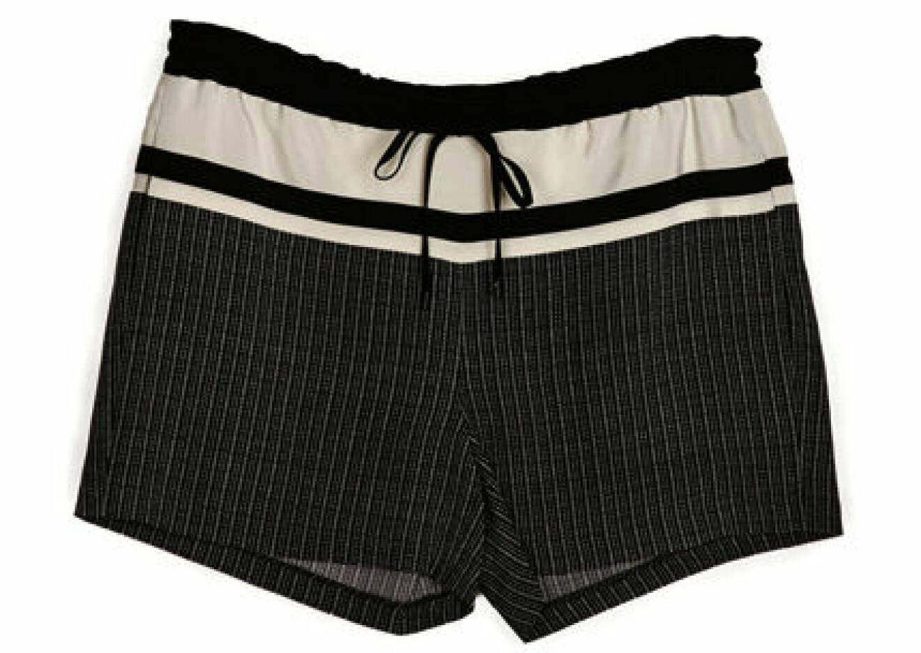 3. Shorts, 1623 kr, Vince The Line.com