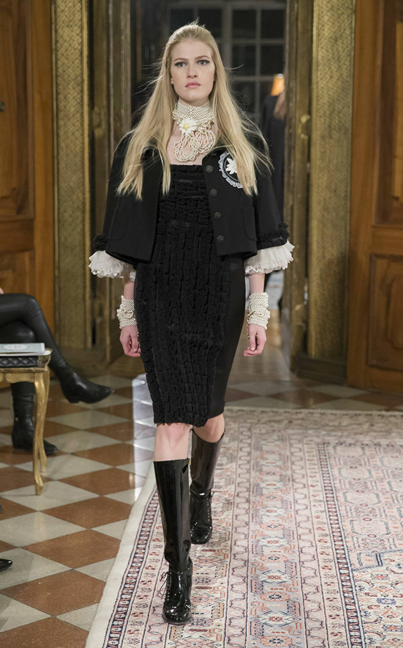 Chanel Metiers dArt fashion show Collection 2014/15 Paris-Salzburg