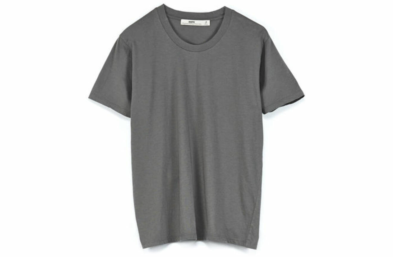 12. T-shirt, 595 kr, Hope