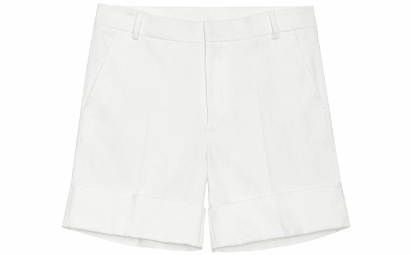 7. Shorts, 2400 kr, Totême