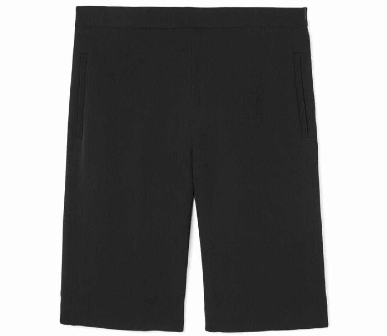 13. Shorts, 690 kr, Cos