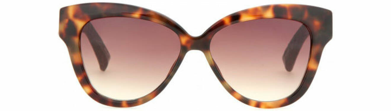 3. Solglasögon, 4680 kr, Linda Farrow Mytheresa.com