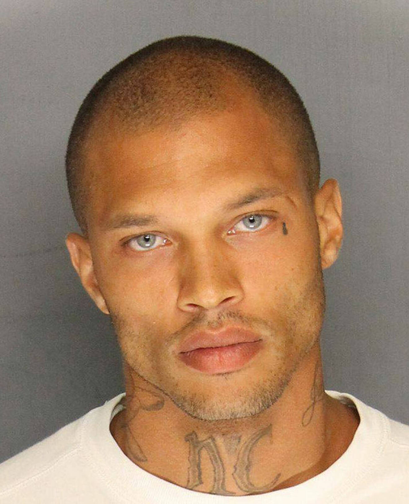 Mugshot of Jeremy Meeks, a 30 year old man, convicted felon, arrested for felony weapon charges A police mugshot of a suspect has attracted attention thanks to the man's chiselled good looks. Jeremy Meeks, 30, was arrested by California's Stockton Police Department in response to "a recent increase of shootings and robberies in the Weston Ranch area". But since his picture appeared on the department's Facebook page on Thursday (19 June) it has attracted 43,000 Likes and a gushing flow of comments on his handsome features. Comments on Meeks, described as a "convicted felon, arrested for felony weapon charges", include "You should use your handsome physique for good", "I want 5 kids from you", "Wow he's gorgeous I'll bail him out in one condition he needs to come home and marry me!!" and "here is the new face of versace 2014? Get this bruv an agent & off the streets!" However Julia Augspurger wrote: "He's a criminal whats wrong with you People"