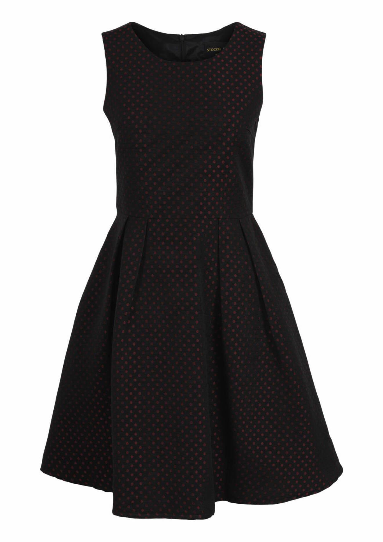 Prickig klänning från MQs designsamarbete med Maria Westerlind.