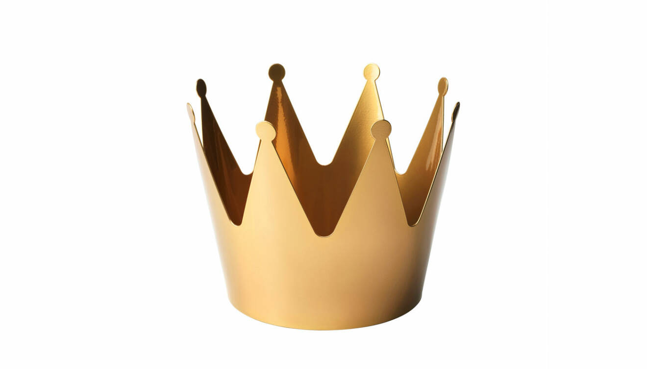 Skål som ser ut som en krona i mässing från Bea Åkerlunds kollektion för Ikea.