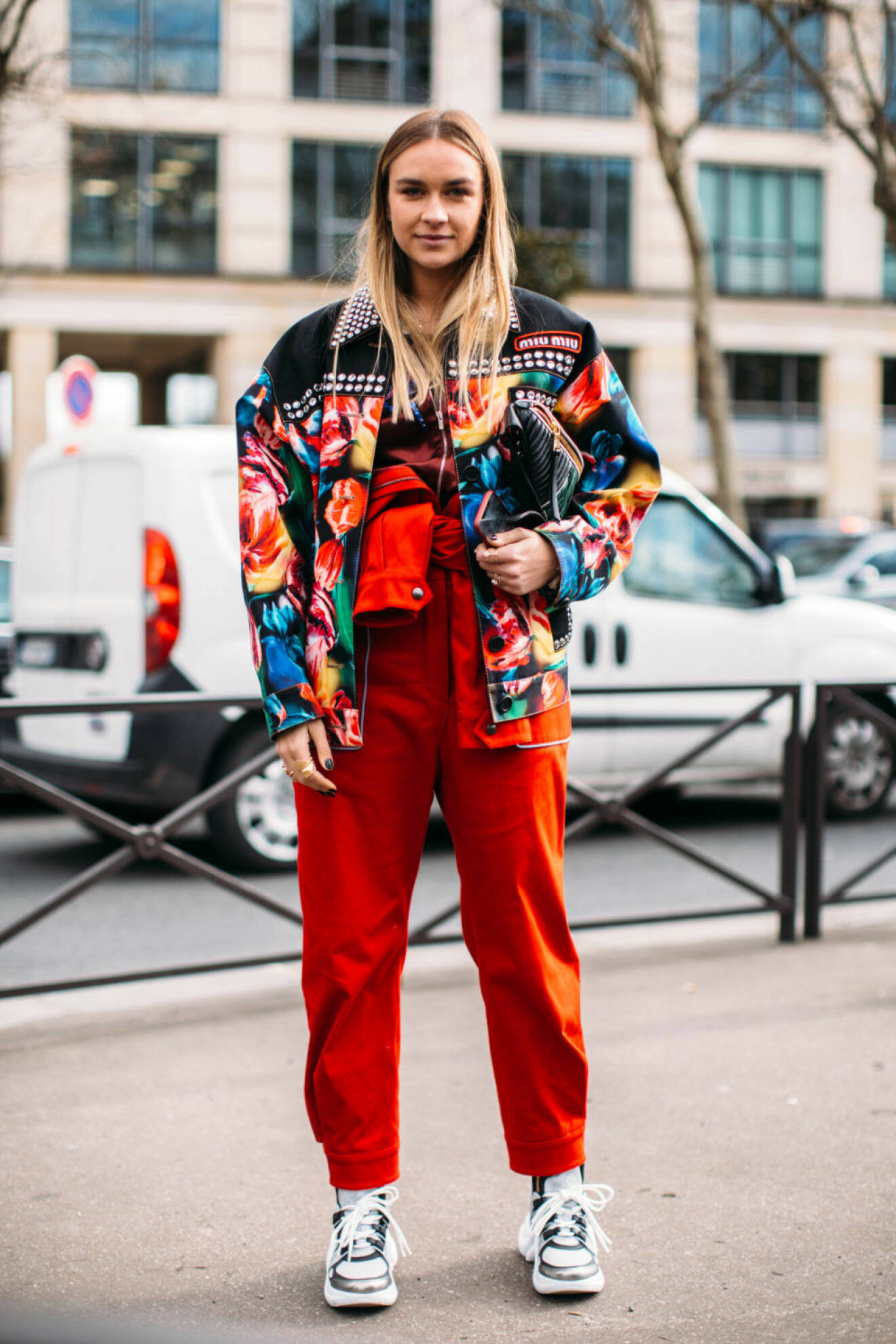Streetstyle från Paris Fashion Week 2018, röda byxor. 