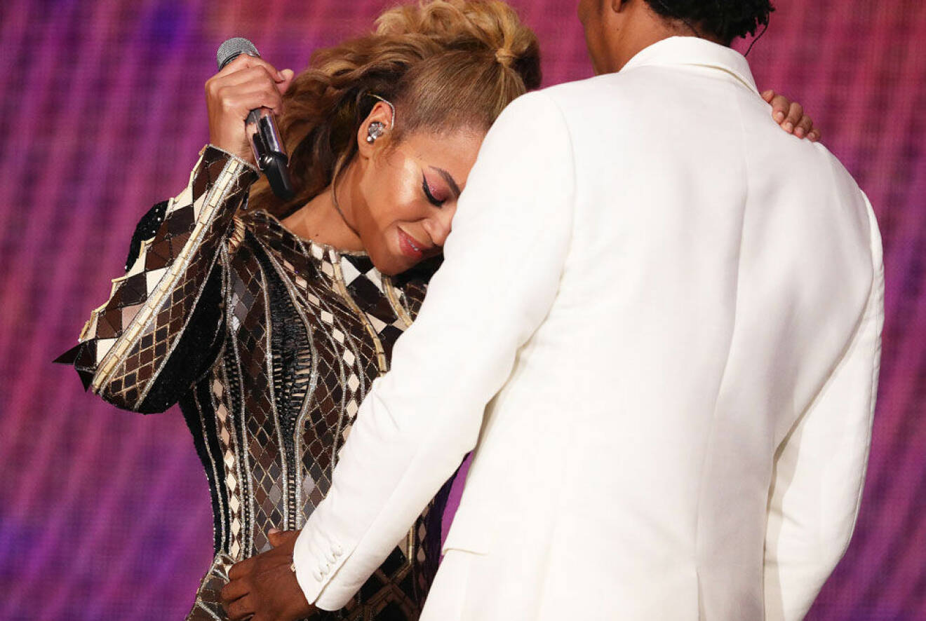 Närbild på Beyonce och Jay-Z som gästar Friends Arena i Stockholm. 