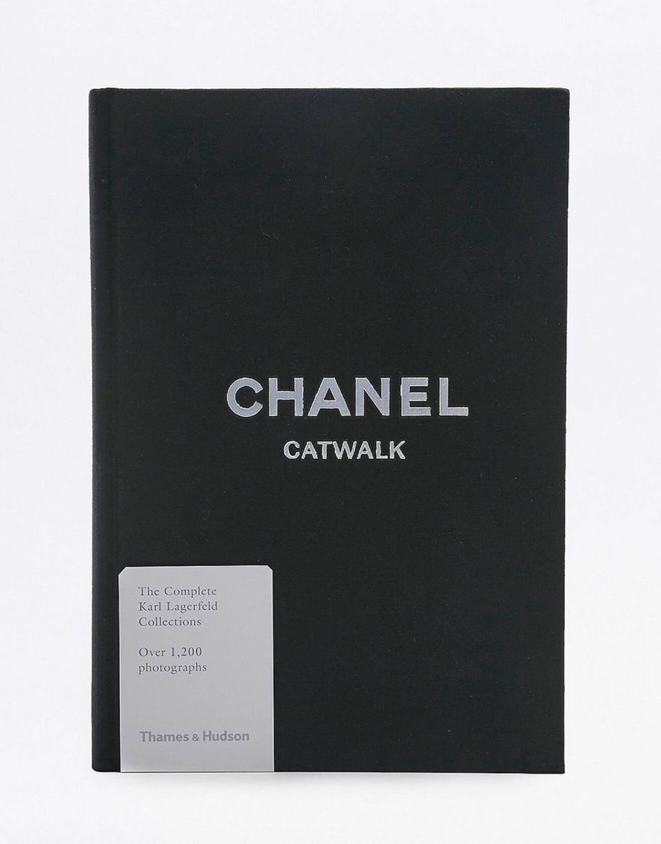 Chanel catwalk coffeetable bok