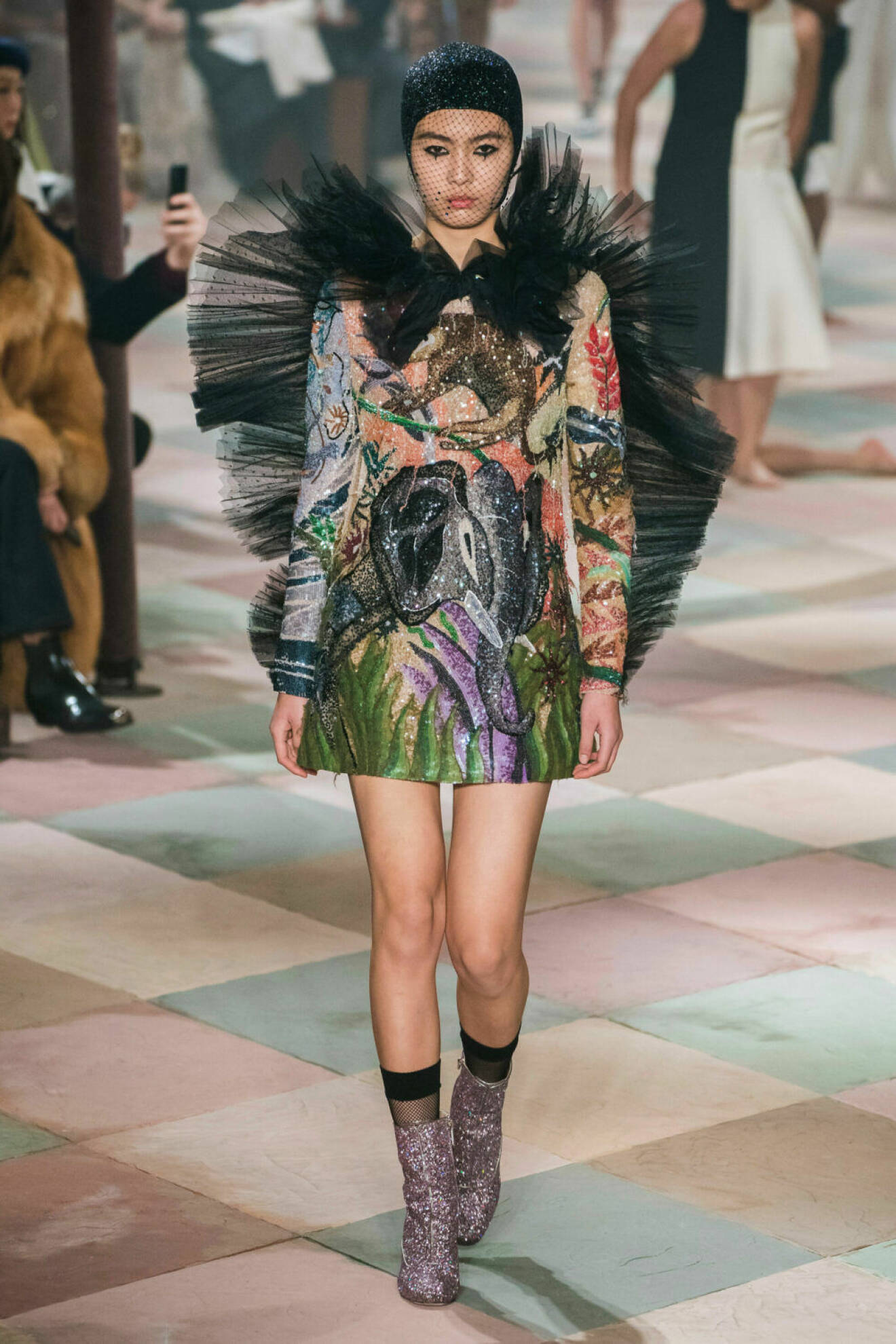 Ett färgstarkt statement piece på Diors SS19 haute couture–visning